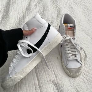 Women’s Nike Blazer Mid ‘77